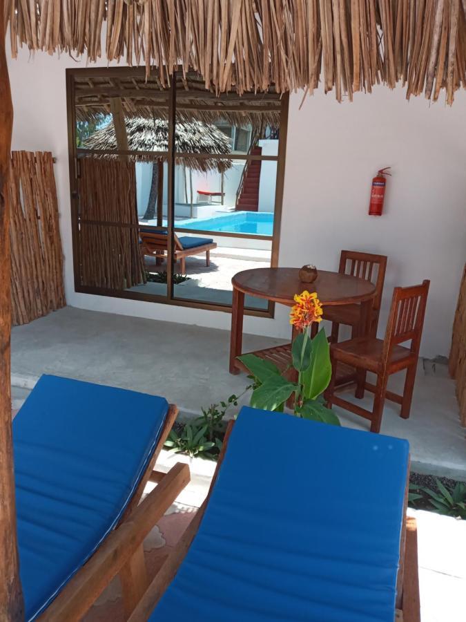 Amani Hotel Падже Экстерьер фото