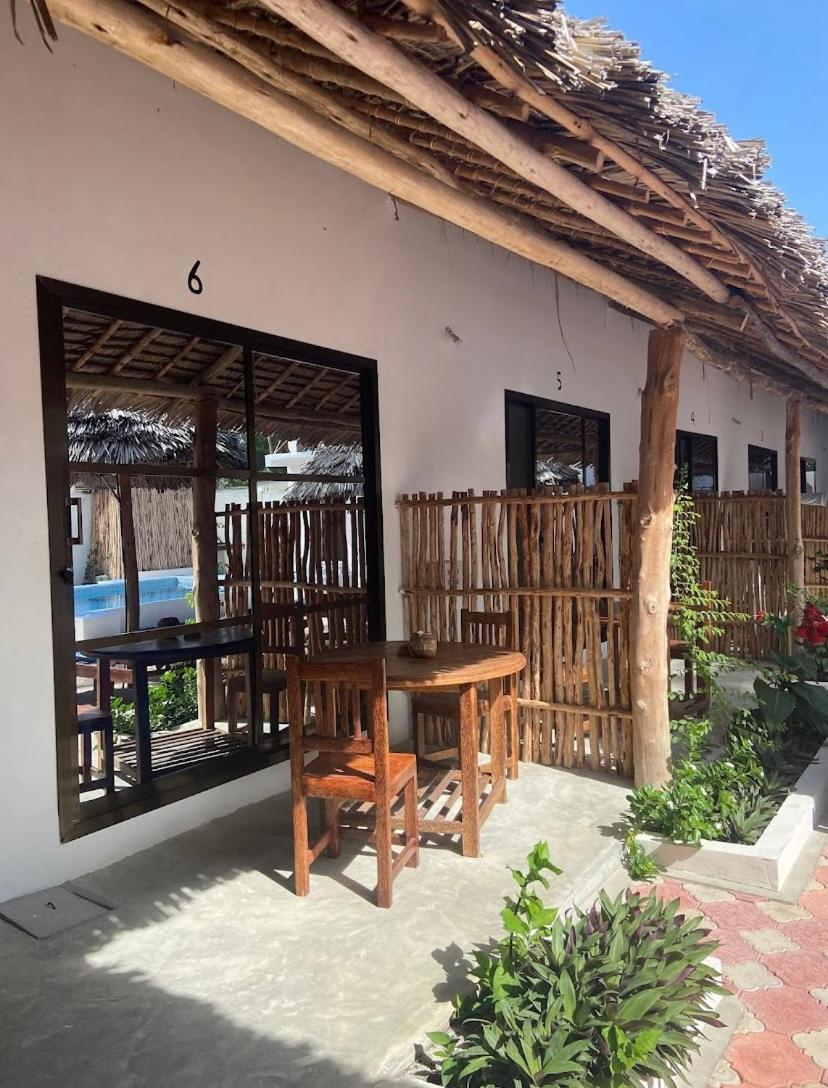 Amani Hotel Падже Экстерьер фото